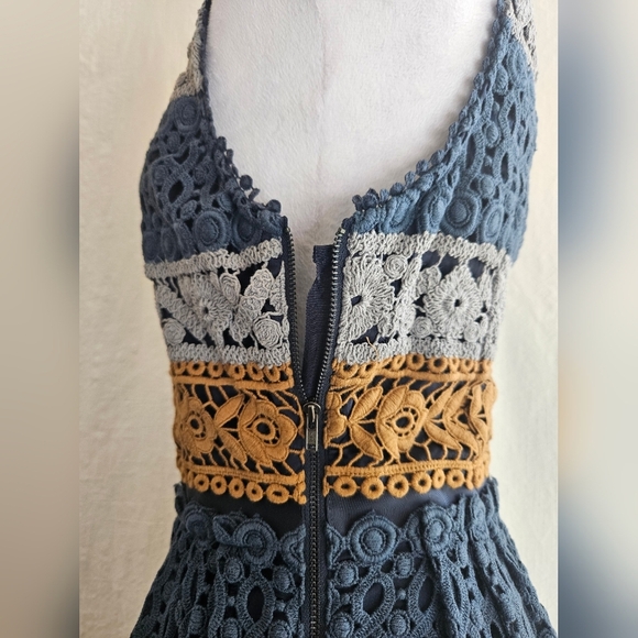 Anthropologie Maeve Striated Lace Dress Sz 4 Embroidered Fit and Flare Boho - Picture 6 of 13